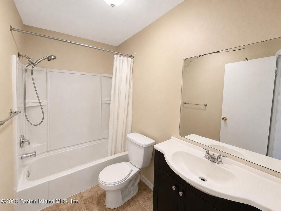 27 Luke Ct - Photo 7 of 7