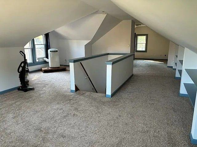 1238 Monroe Ave - Photo 7 of 10