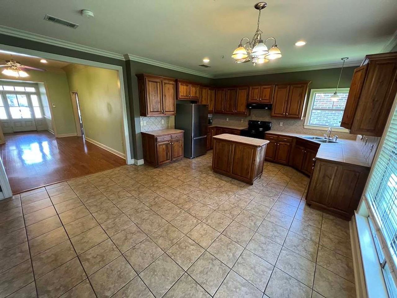 3995 Water Oak Dr - Photo 6 of 35