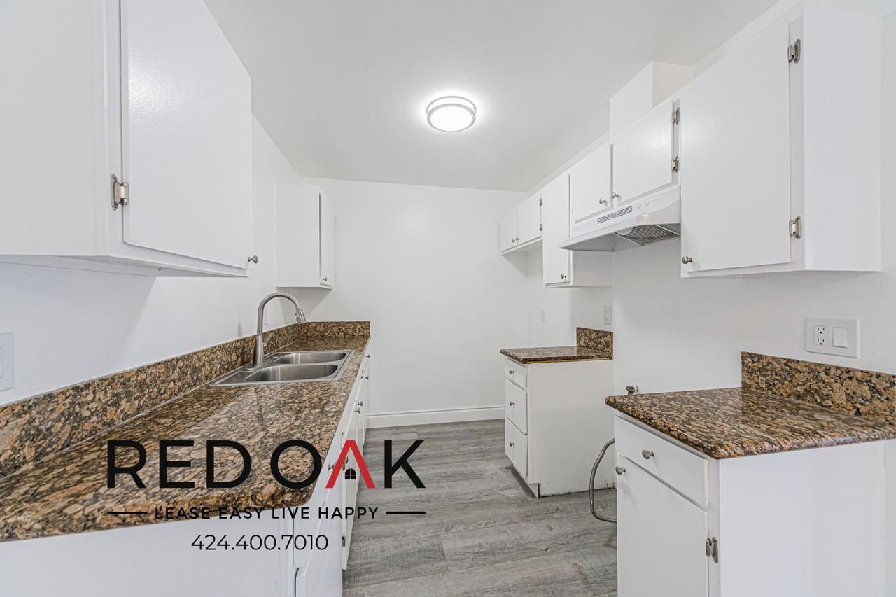 7915 Vineland Ave - Photo 5 of 13