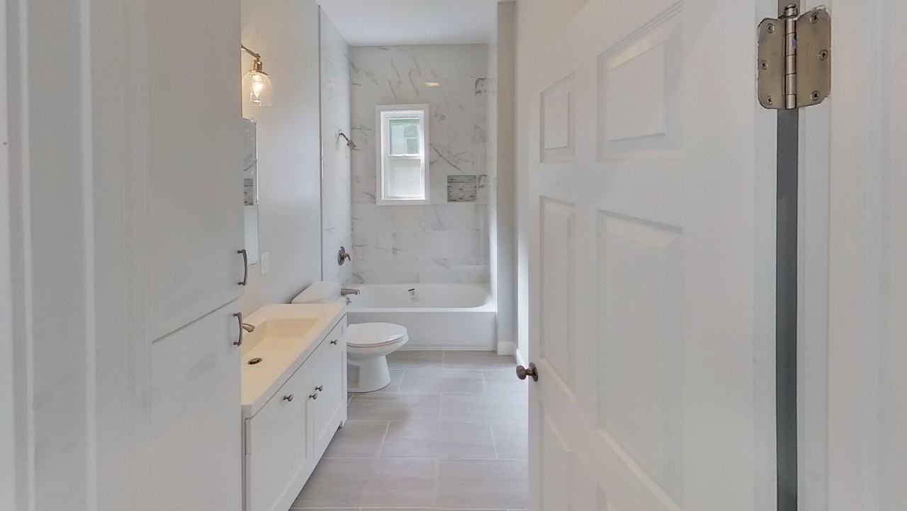 23 Oakwood St #2 - Photo 3 of 8