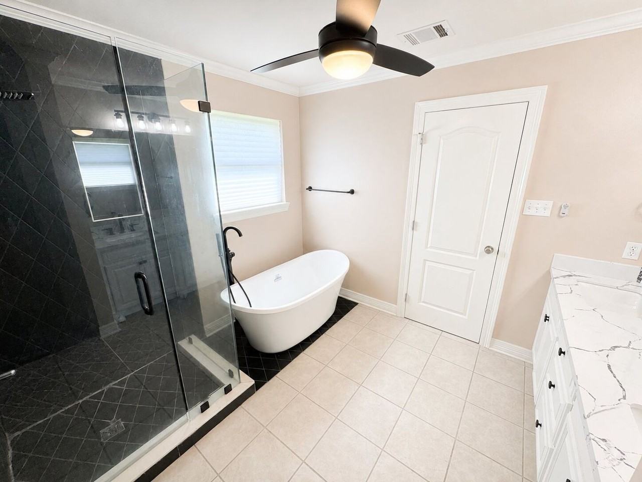 1022 Creole Dr - Photo 5 of 10