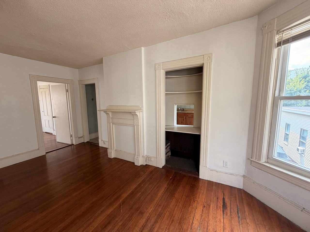 Lincoln Ave #2 - Photo 3 of 21