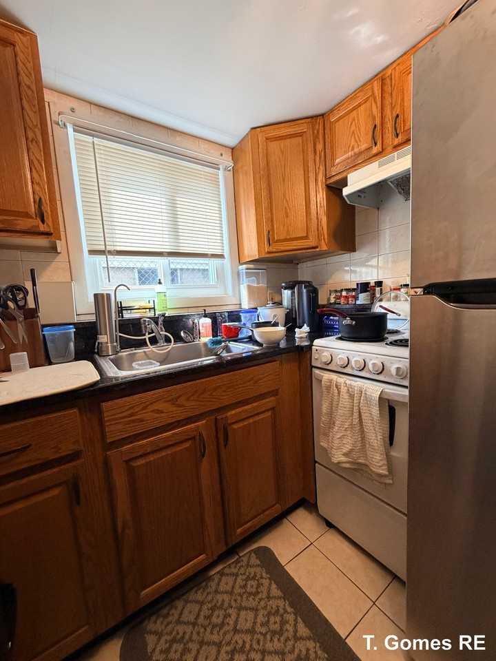 243 Lake St #2 - Photo 6 of 13