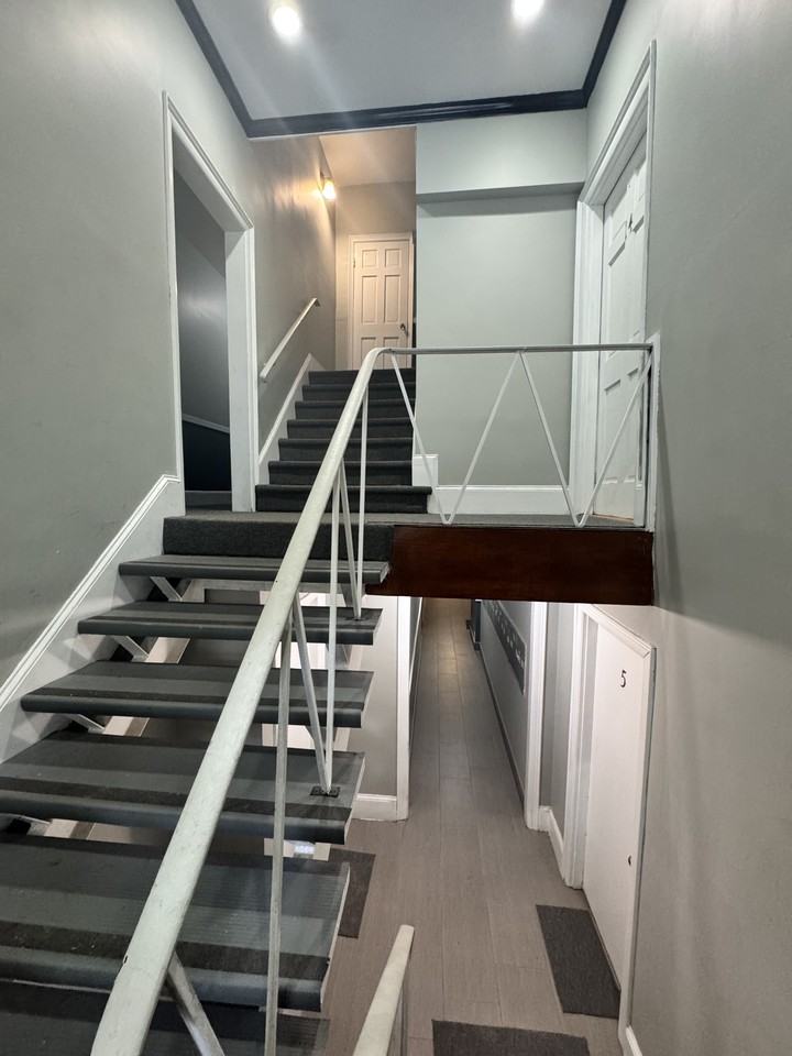 Ellsworth Ave - Photo 2 of 13