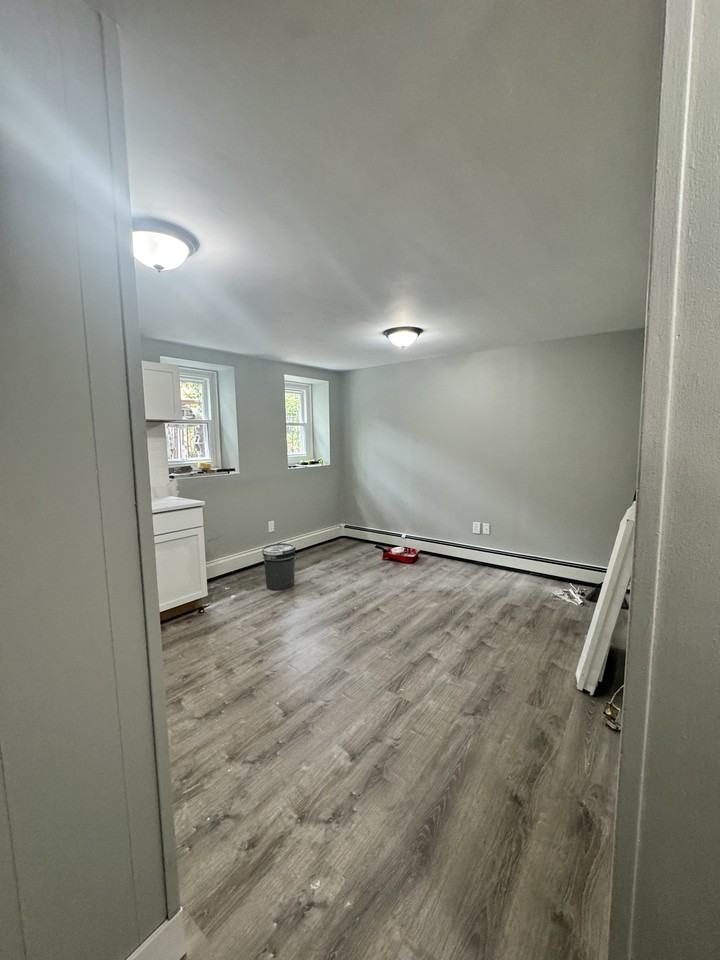 Ellsworth Ave - Photo 5 of 13