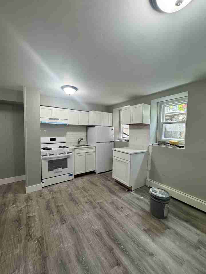 Ellsworth Ave - Photo 6 of 13