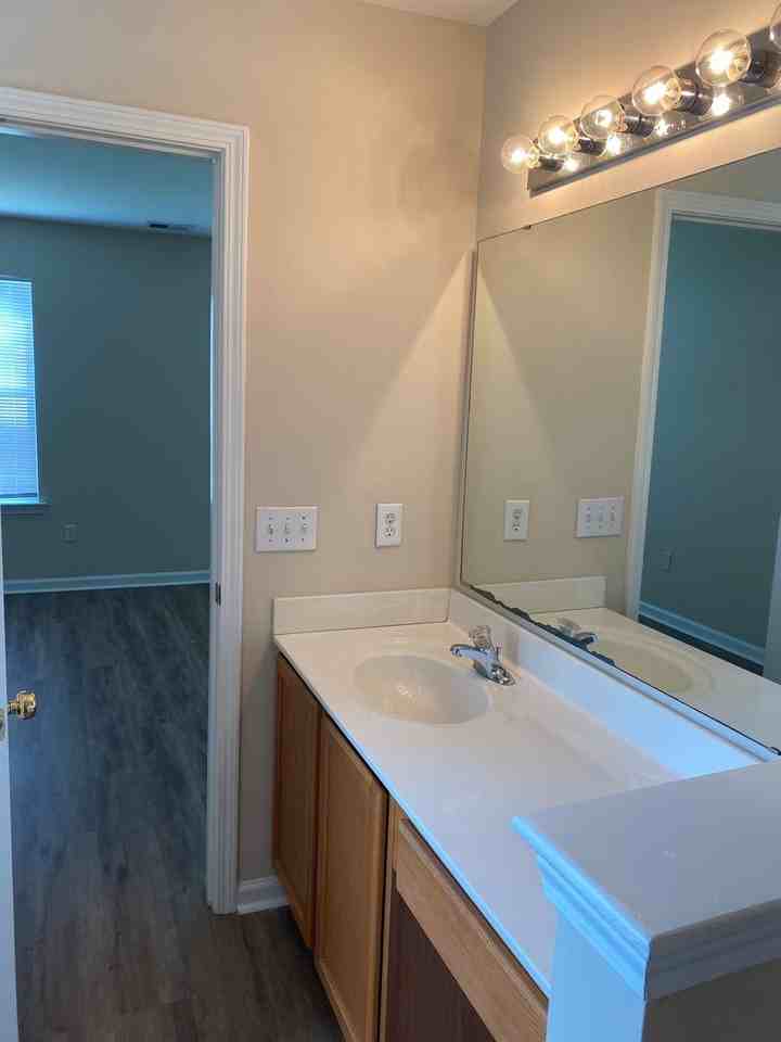 2525 Whetstone Ln - Photo 5 of 18