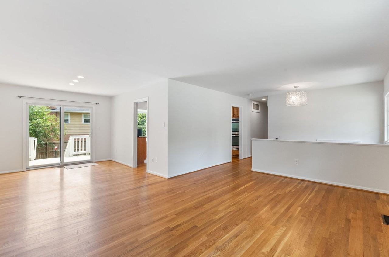 1731 Tamerisk Ct - Photo 2 of 49