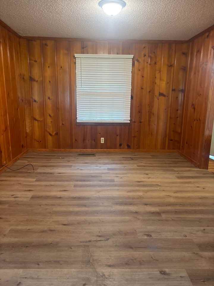 5032 Anderson St - Photo 4 of 13