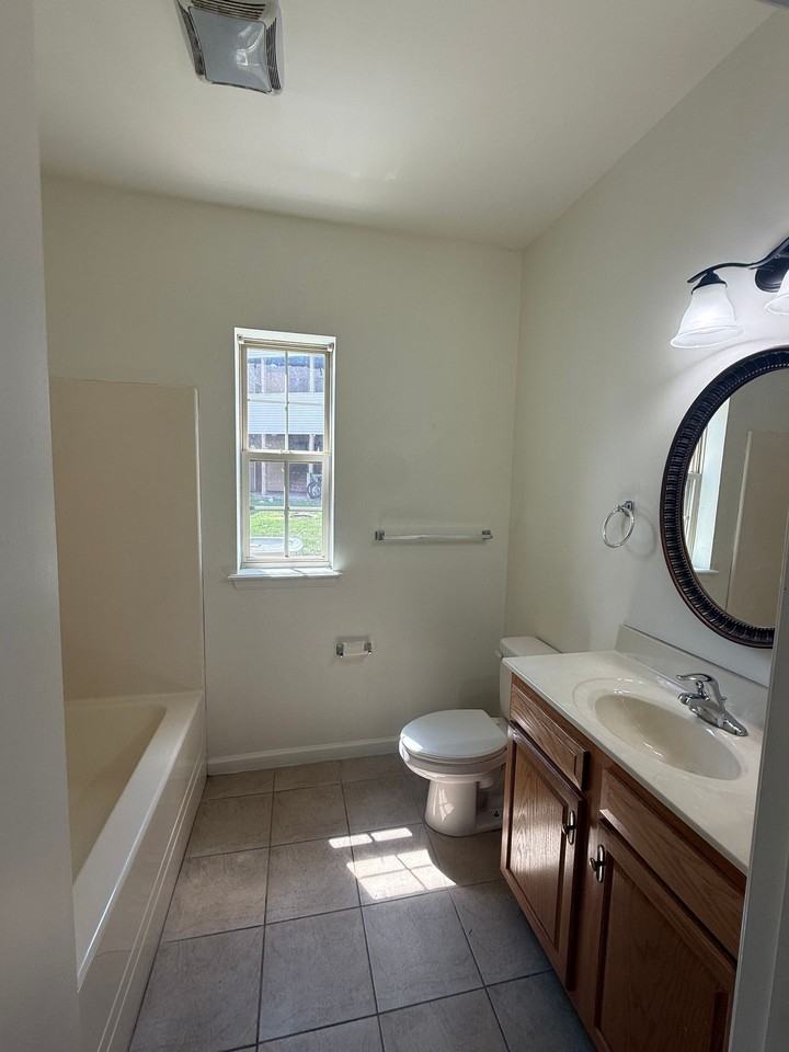 Maverick Apartments! - Photo 7 of 16