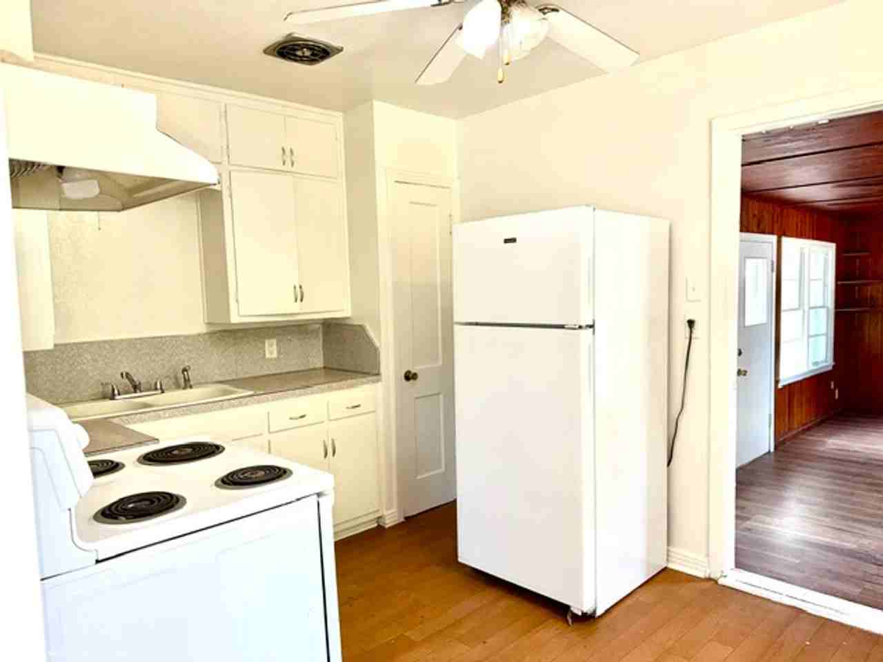 3721 Frederick Ave - Photo 3 of 9