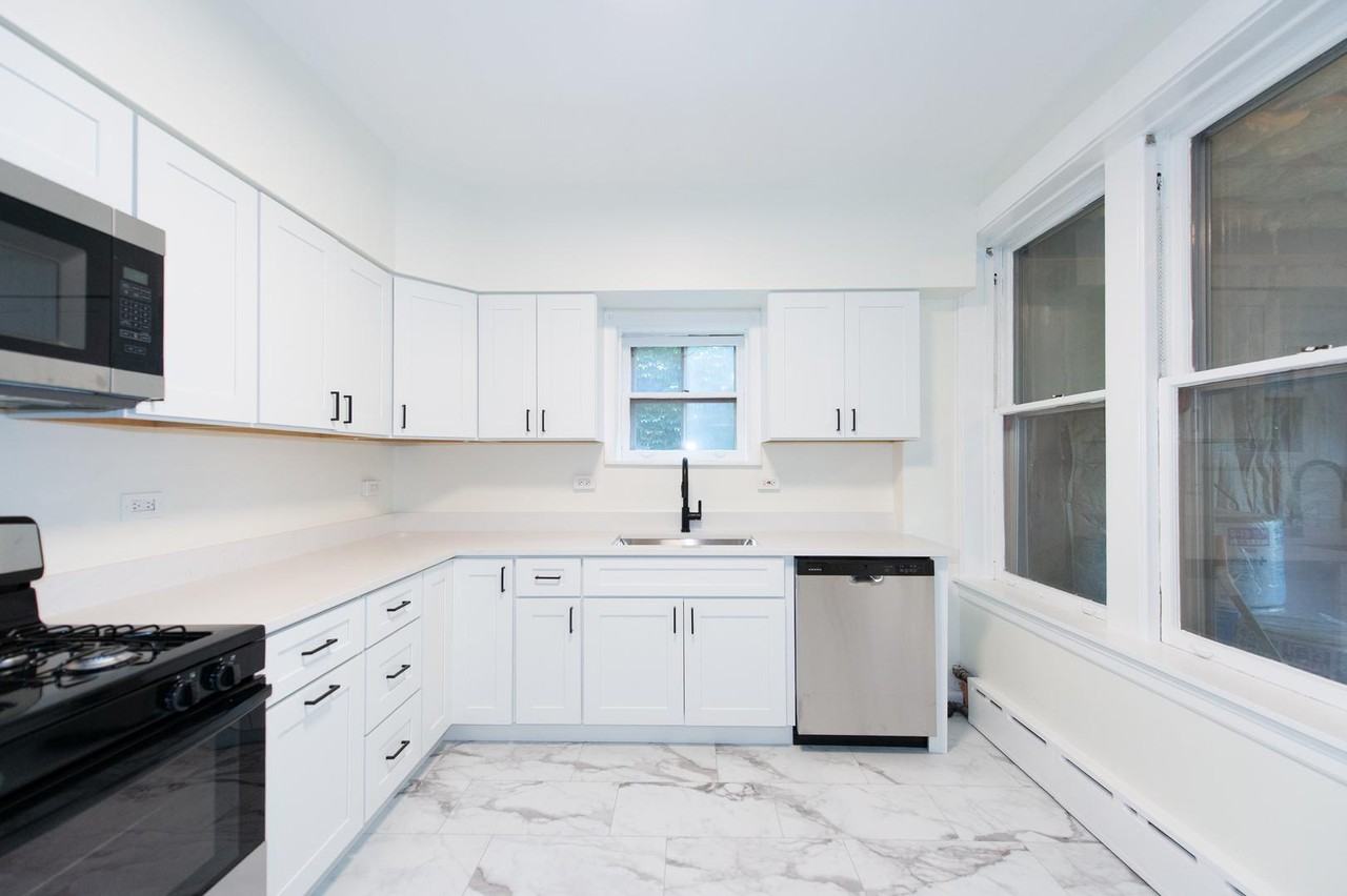 5051 W Berenice Ave #1 - Photo 4 of 13