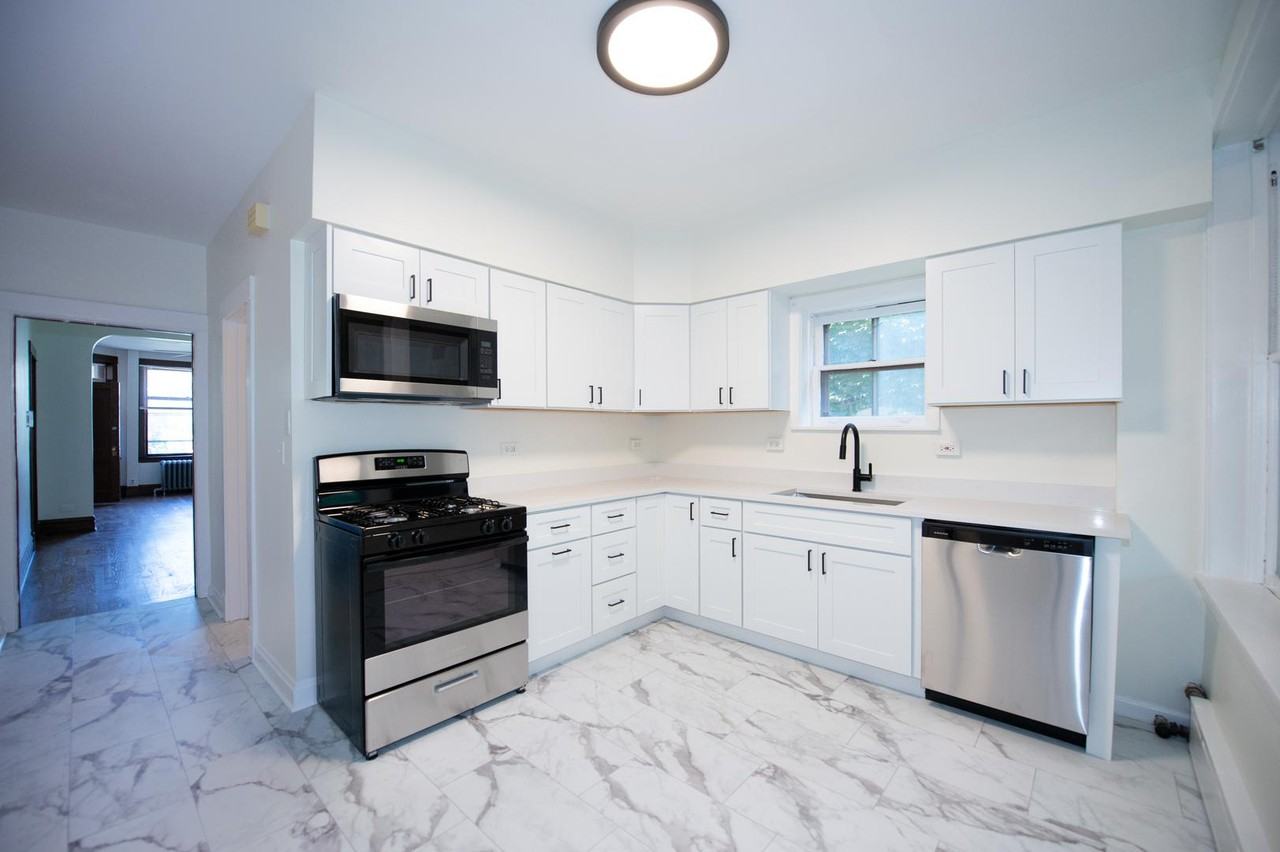 5051 W Berenice Ave #1 - Photo 7 of 13