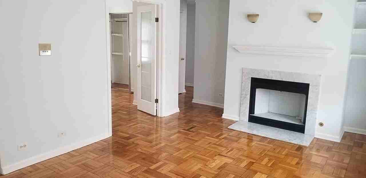 520 Michigan Ave #1W - Photo 5 of 14
