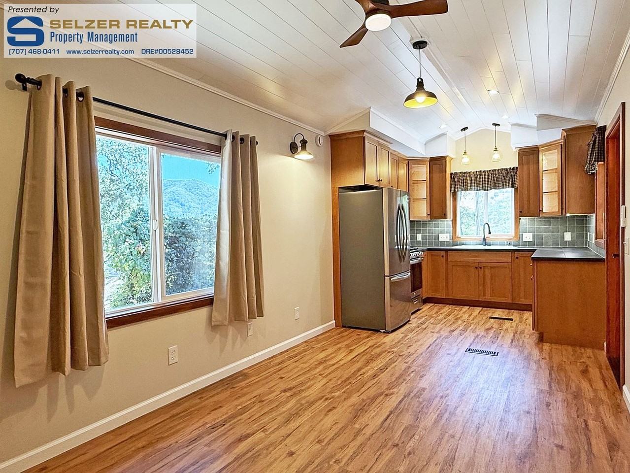 7299 S Highway 101 - Photo 3 of 11