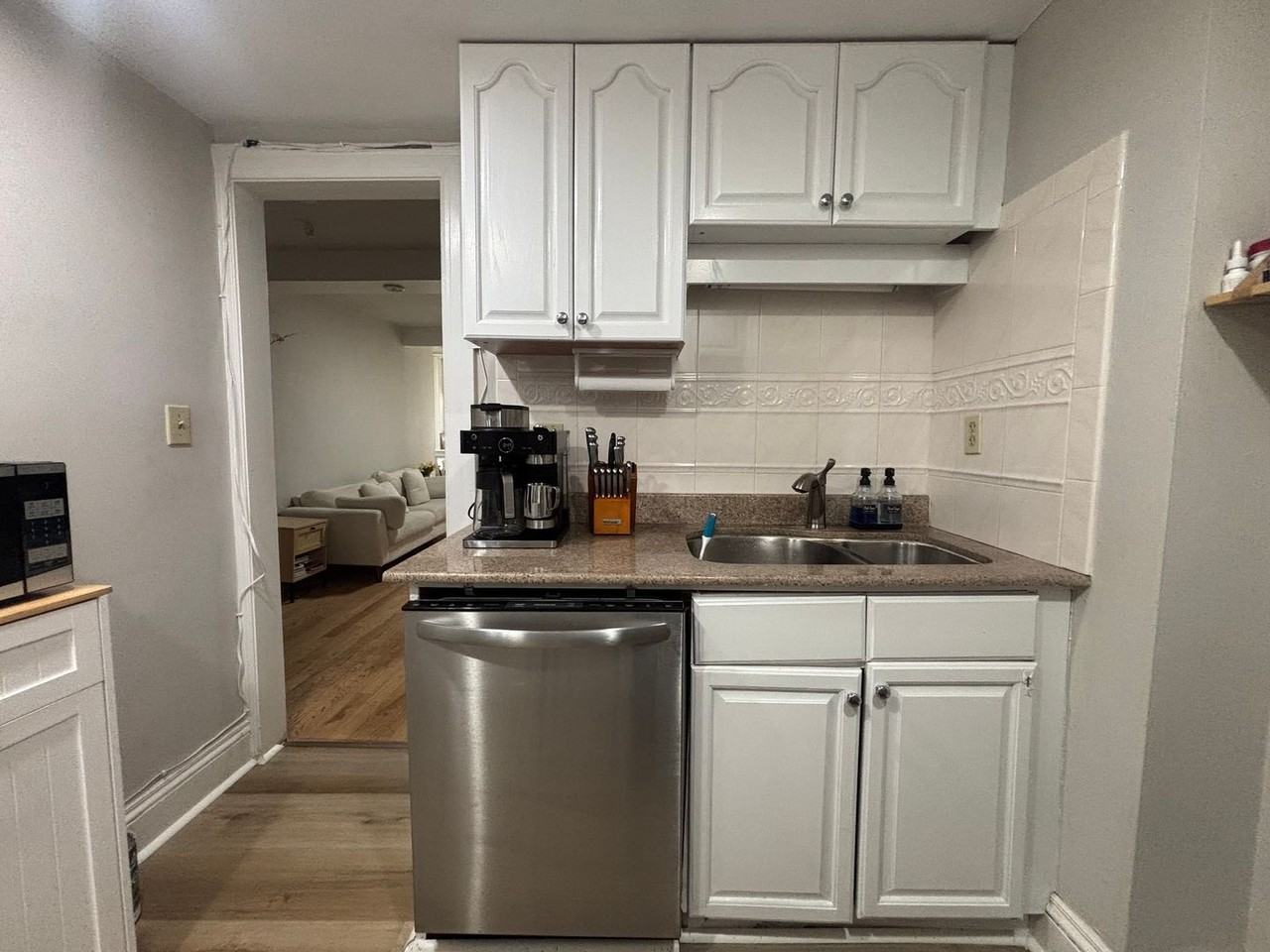 239 Commonwealth Ave - Photo 5 of 21