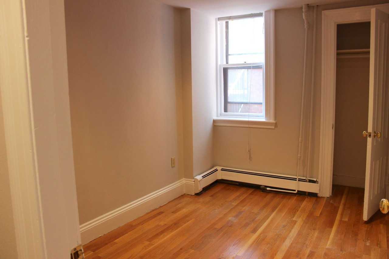 239 Commonwealth Ave - Photo 6 of 21