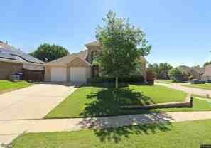 215 Lairds Dr - Photo 1 of 1