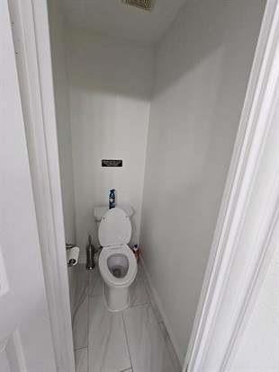 215 Lairds Dr - Photo 6 of 20