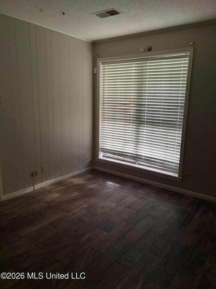 542 Highway 305 N - Photo 6 of 10