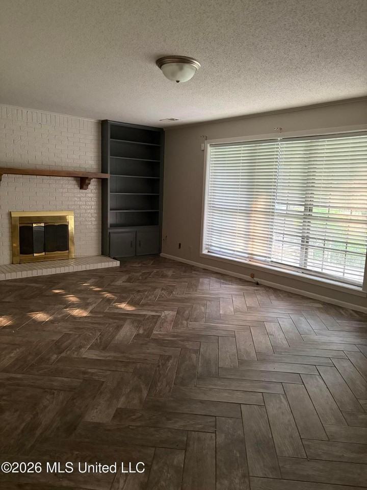 542 Highway 305 N - Photo 7 of 10