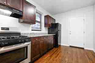 7525-33 S. Kingston Avenue - Photo 1 of 1