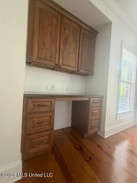 242 Huntington Holw - Photo 5 of 20