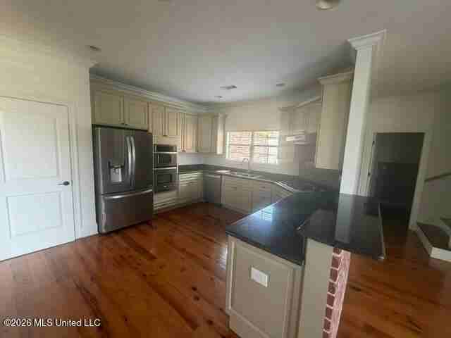 242 Huntington Holw - Photo 6 of 20