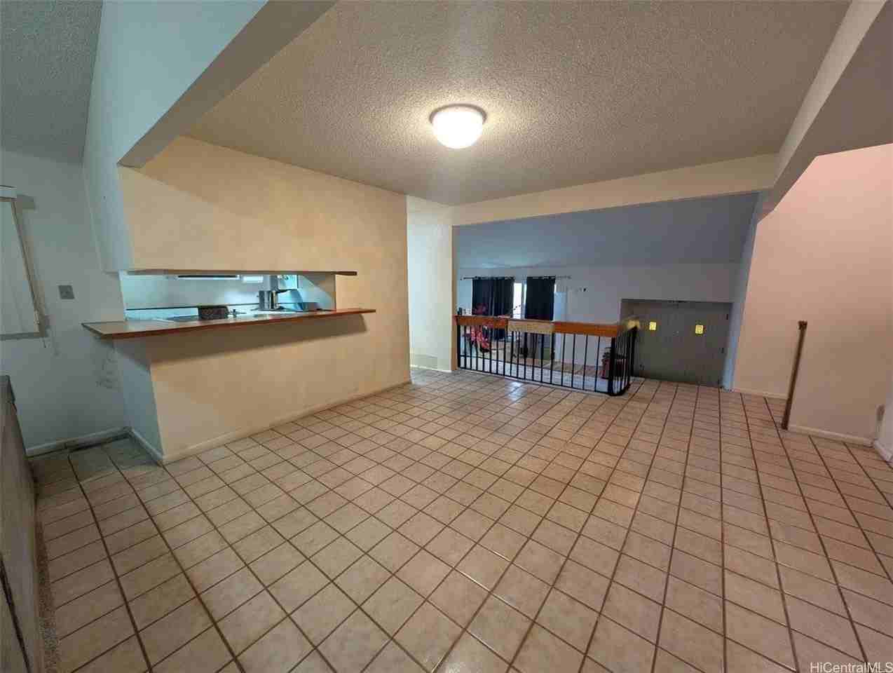 1279 Aupapaohe St - Photo 2 of 24