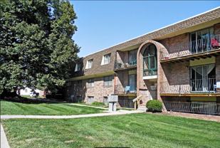Century House Apts. (915 N. 48th Ave.) - Photo 1 of 1