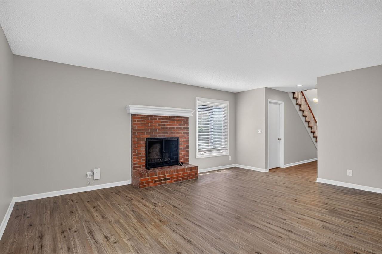 10800 W 116th St - Photo 4 of 41