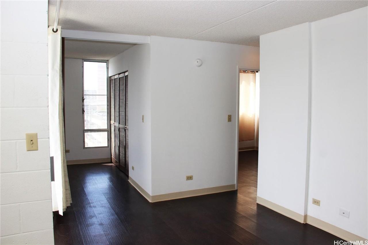 1624 Dole St #504 - Photo 3 of 7