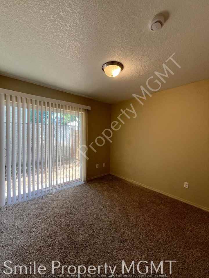 13424 Se Division St - Photo 3 of 15