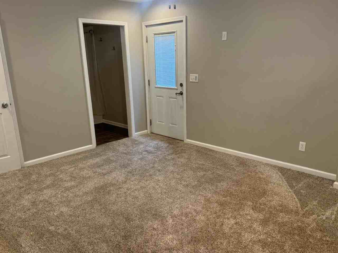 30 Derbyshire Rd - Photo 7 of 16