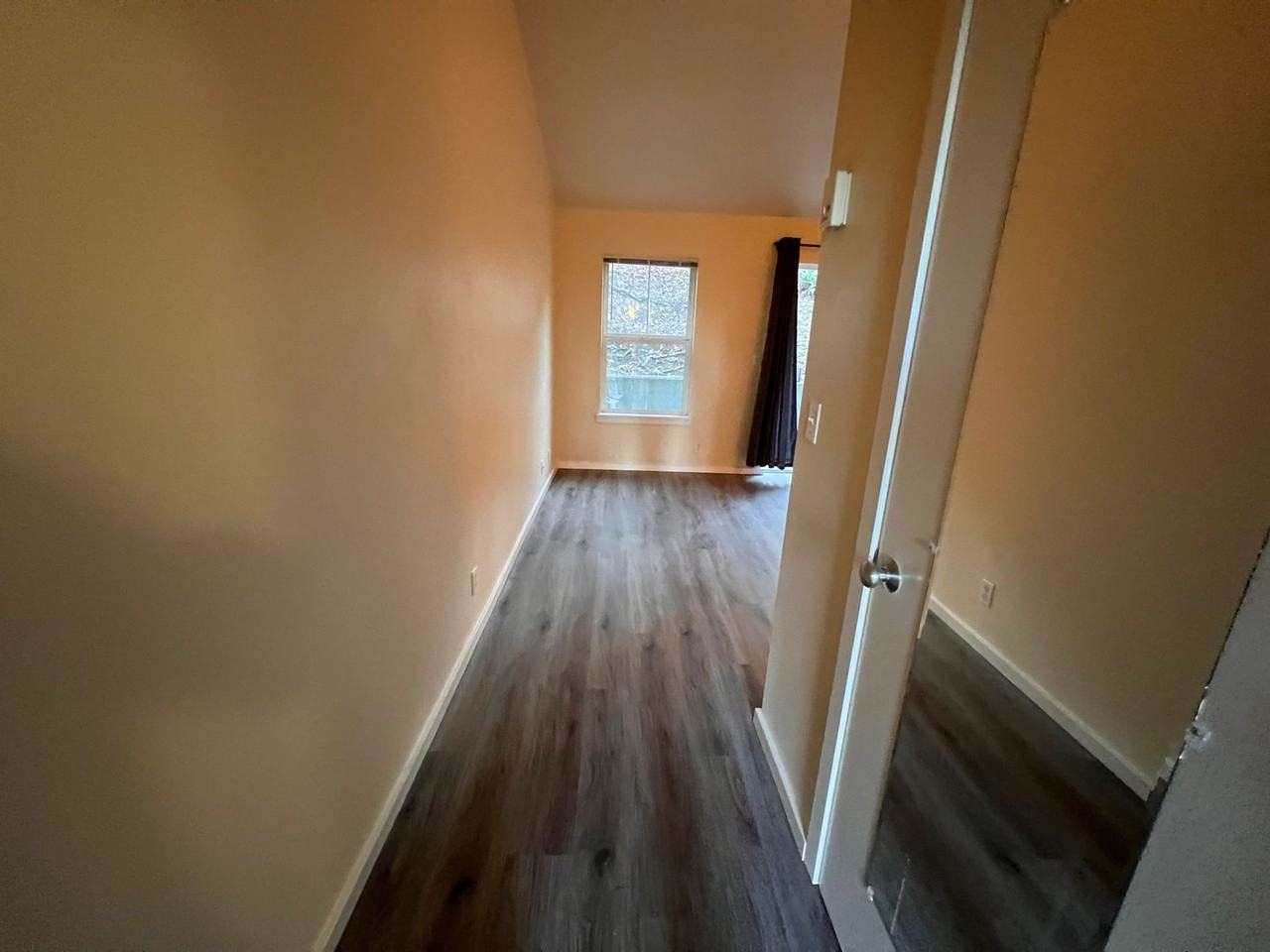 3926 Monroe St - Photo 5 of 11
