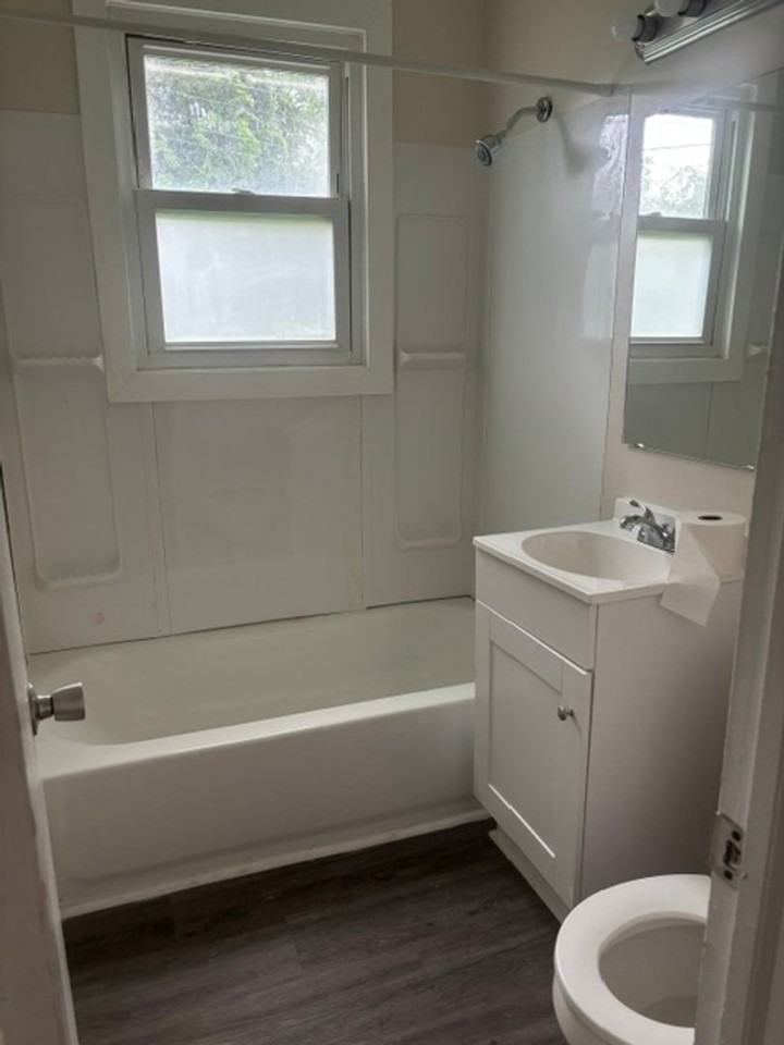 118 Kenneth Blvd - Photo 4 of 8