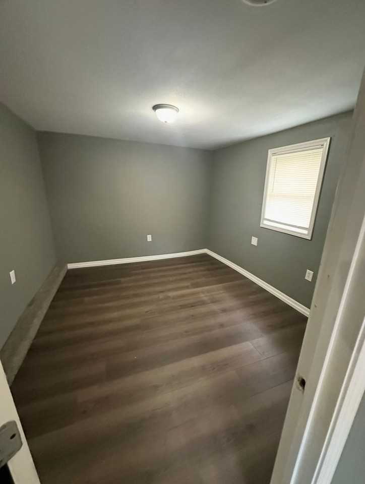 1539 Topping Ave - Photo 6 of 15
