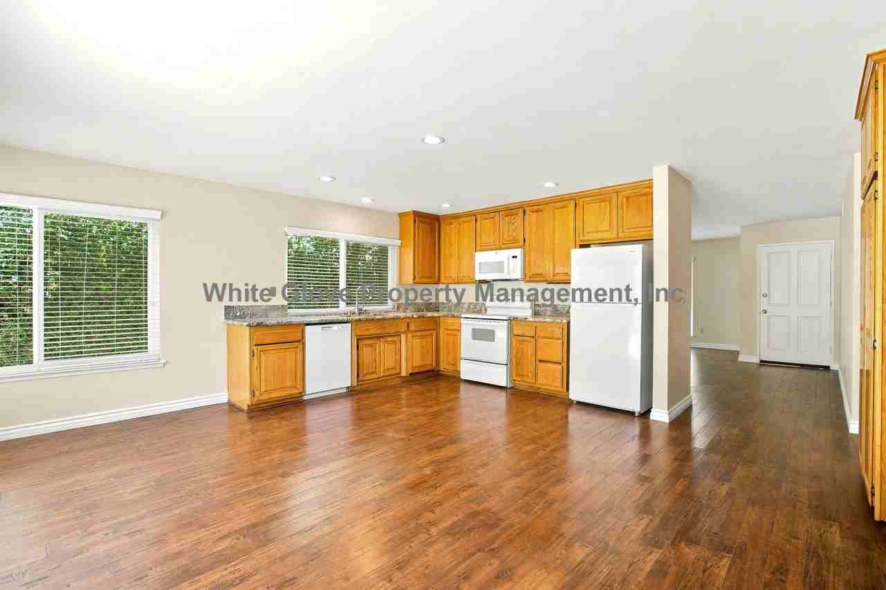 3891 Balsa St - Photo 5 of 17