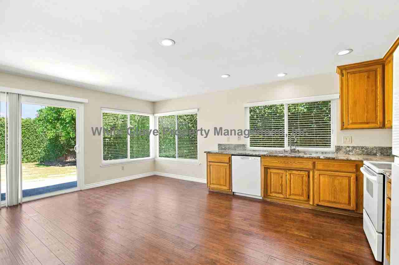 3891 Balsa St - Photo 6 of 17