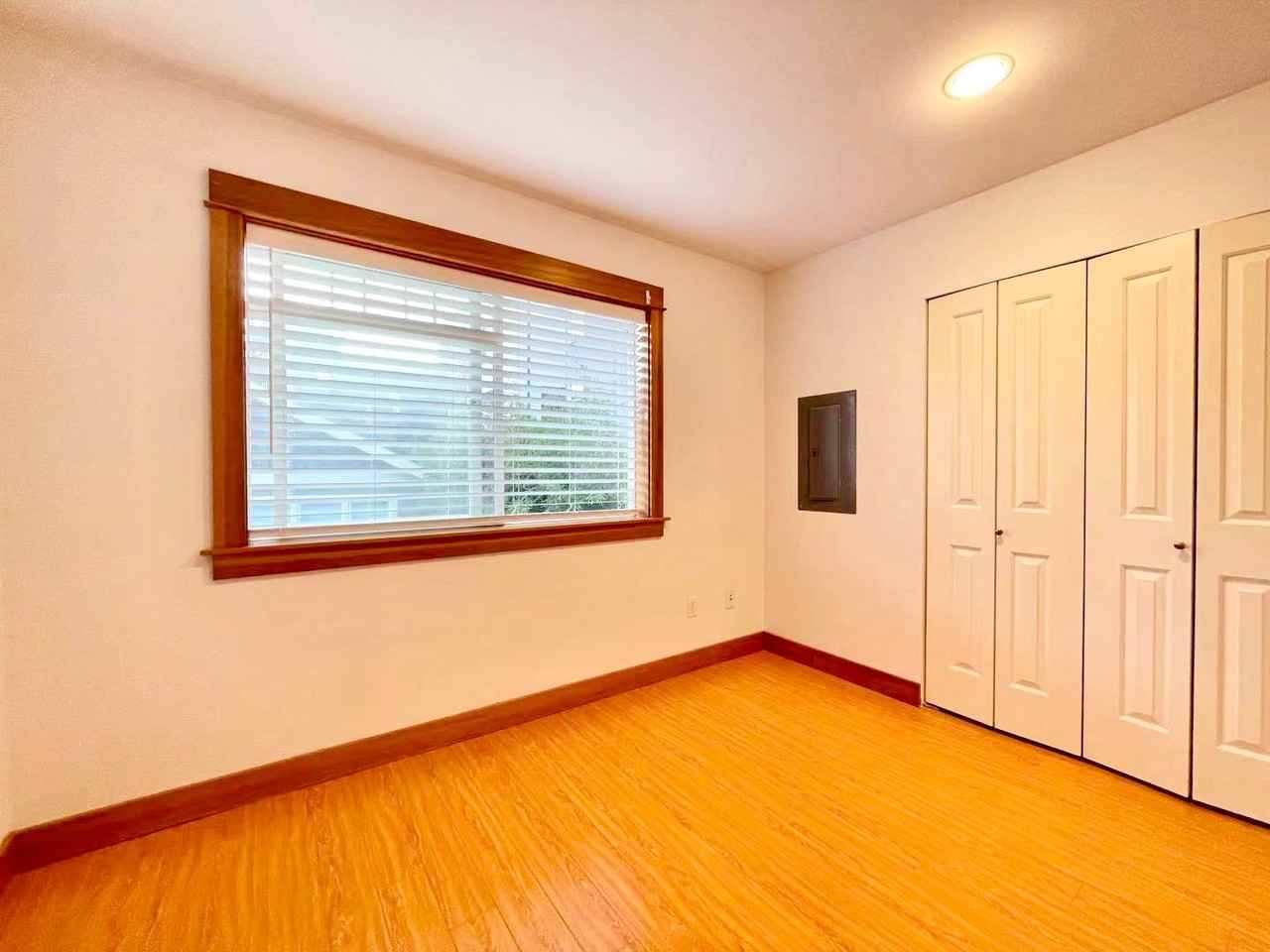 6516 34th Ave Ne #B - Photo 7 of 15