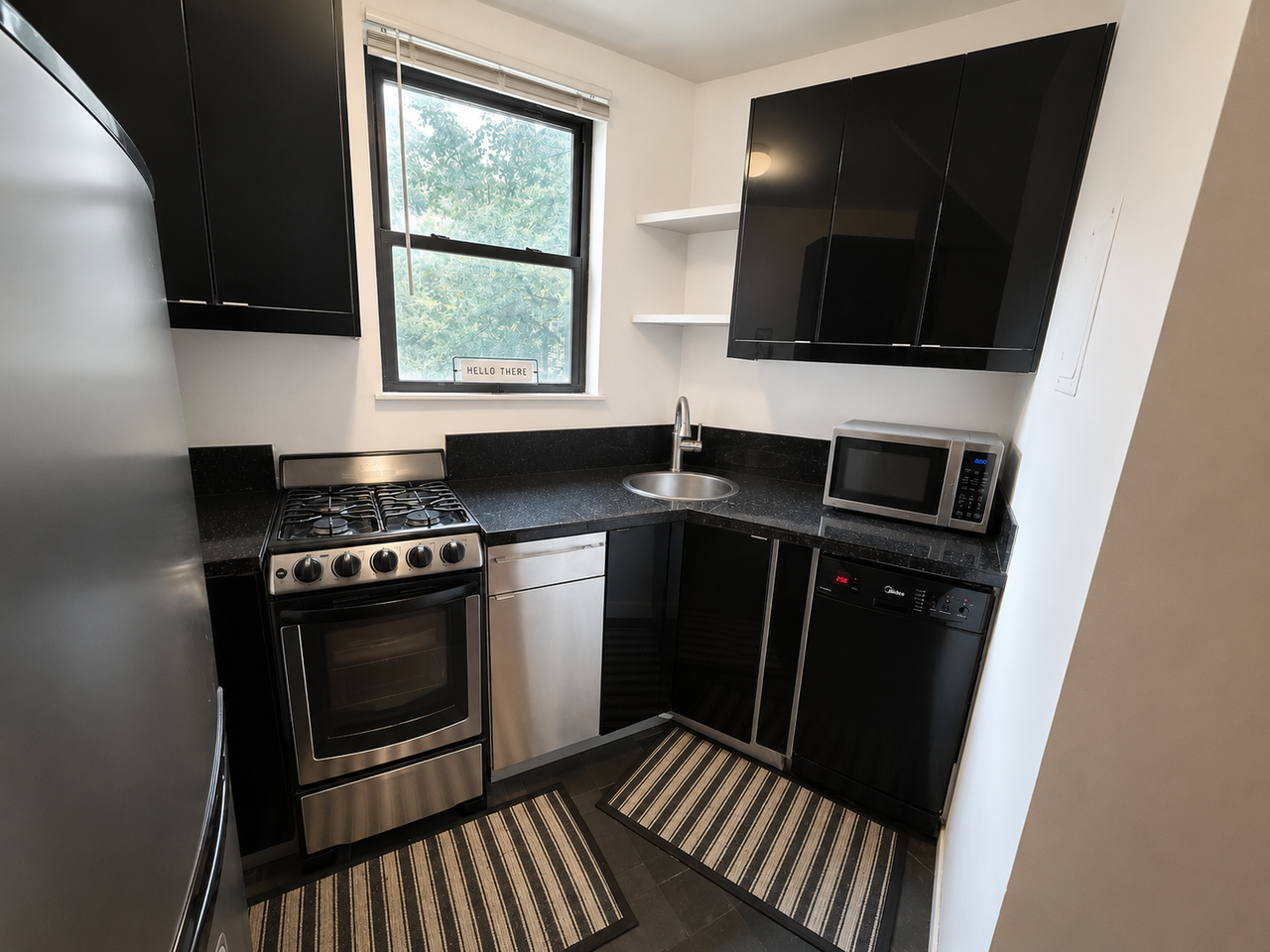 1706 Commonwealth Ave #11 - Photo 4 of 11