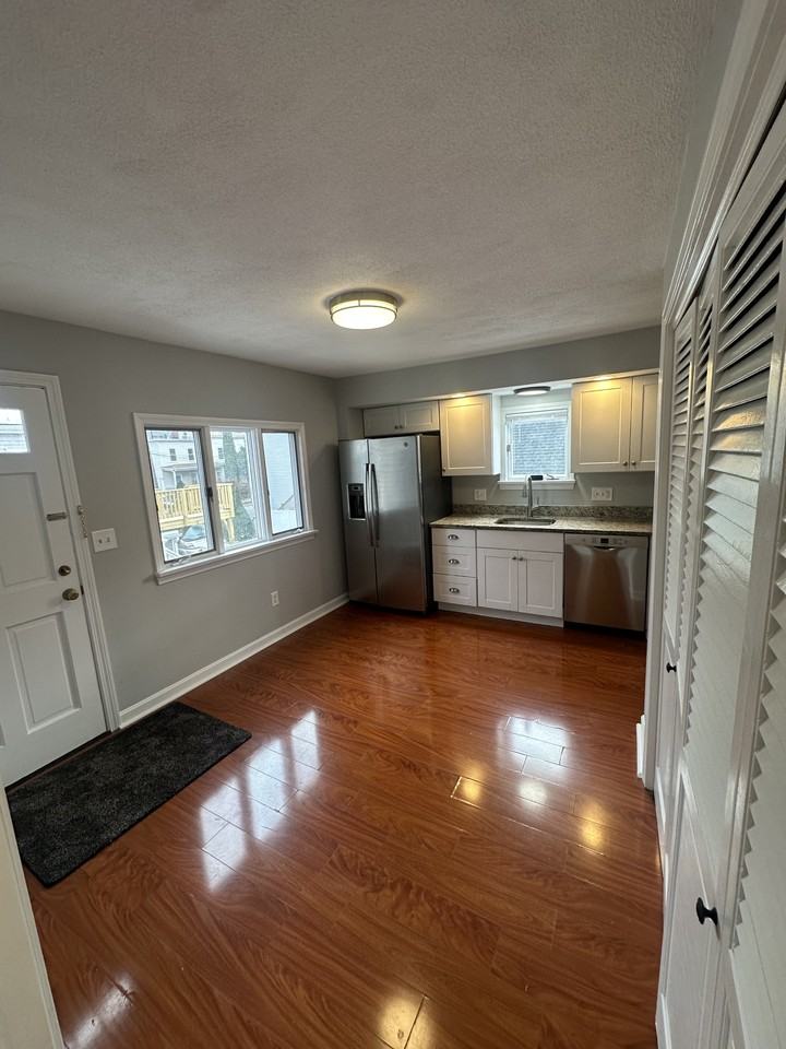 83 Taylor St #2 - Photo 3 of 18