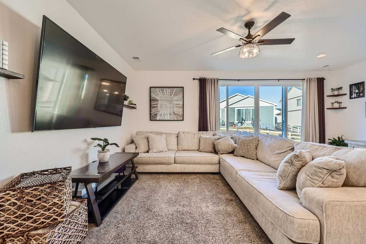 2609 Villageview Ln - Photo 6 of 37