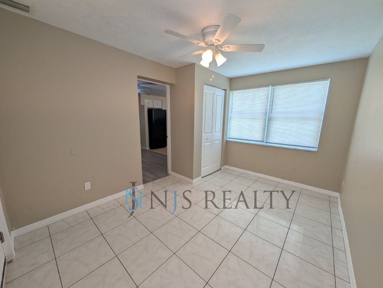3814 Linkwood St - Photo 6 of 15