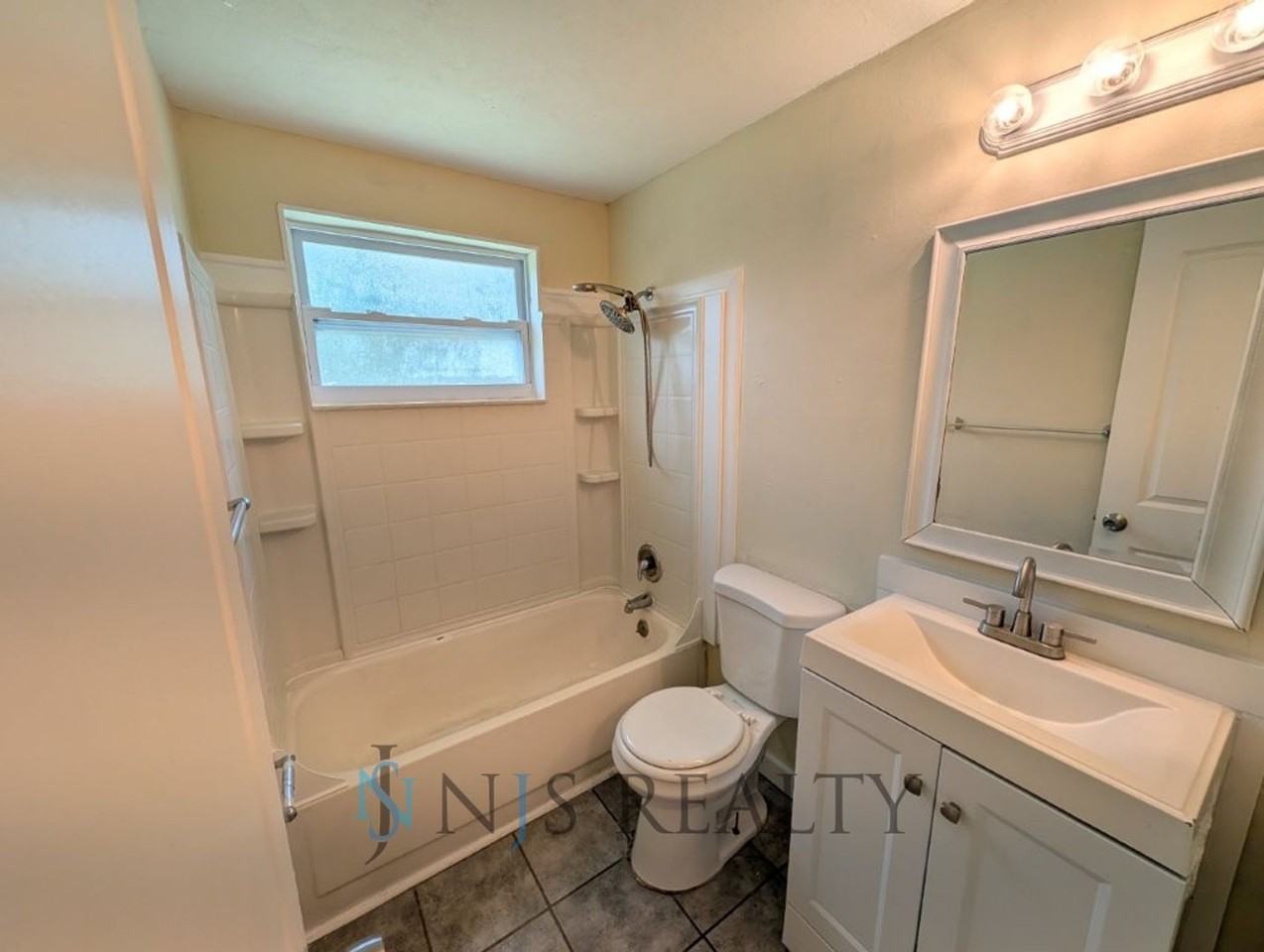3814 Linkwood St - Photo 2 of 15