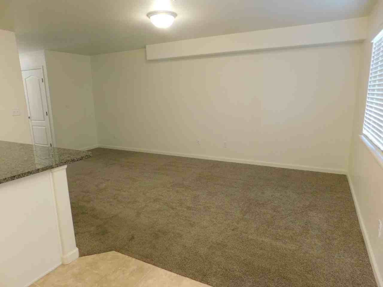 654 Trinity Way #D - Photo 5 of 15