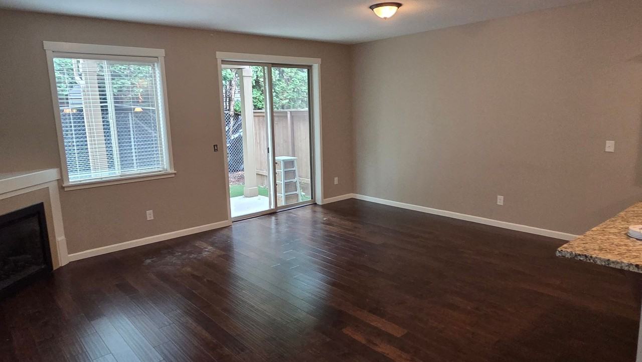 2710 Ne 130th Ct - Photo 3 of 9
