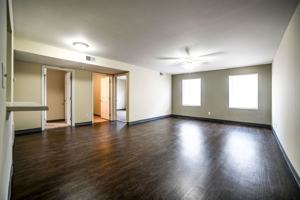featured image of 152 W Lee St #1