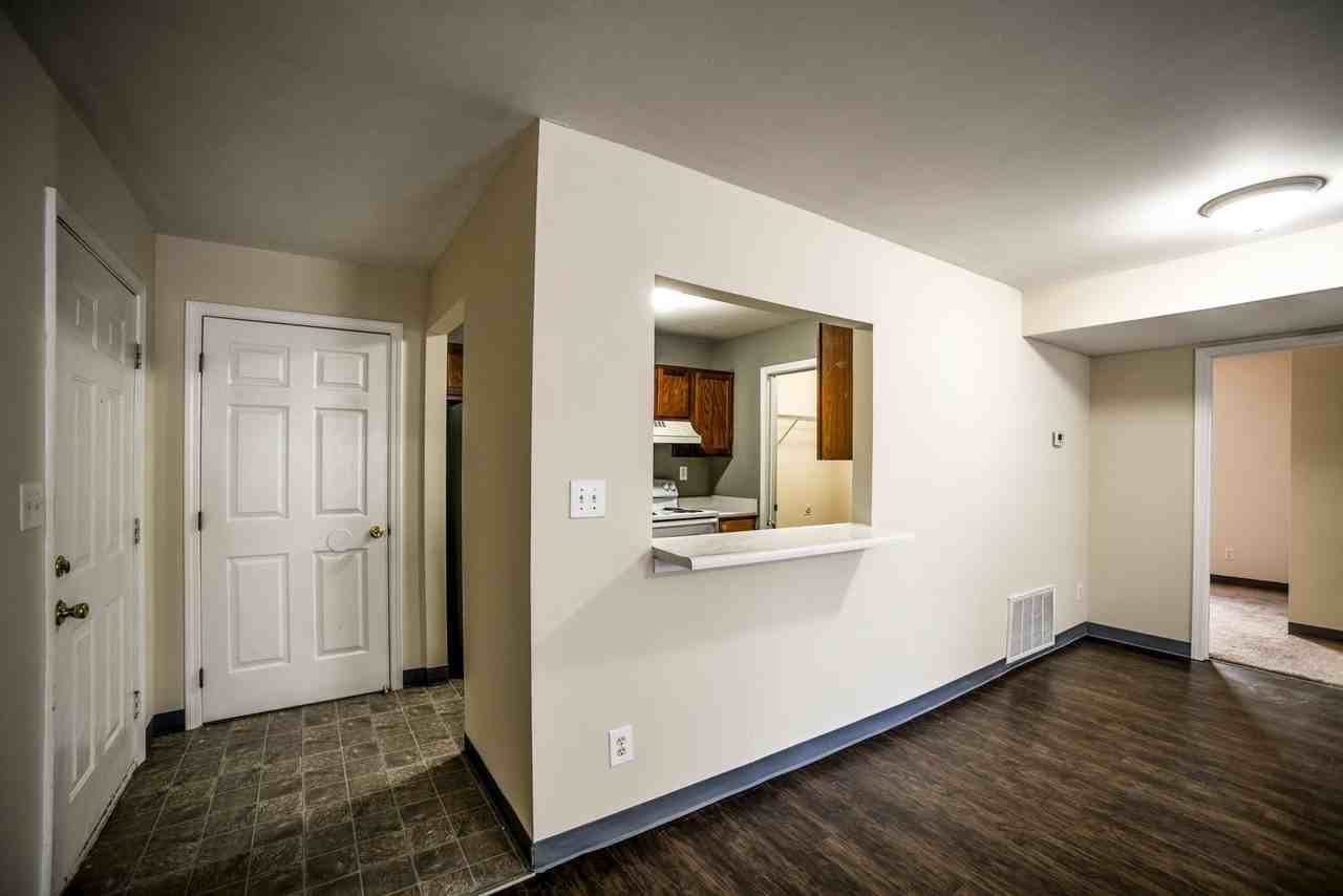 152 W Lee St #1 - Photo 5 of 5